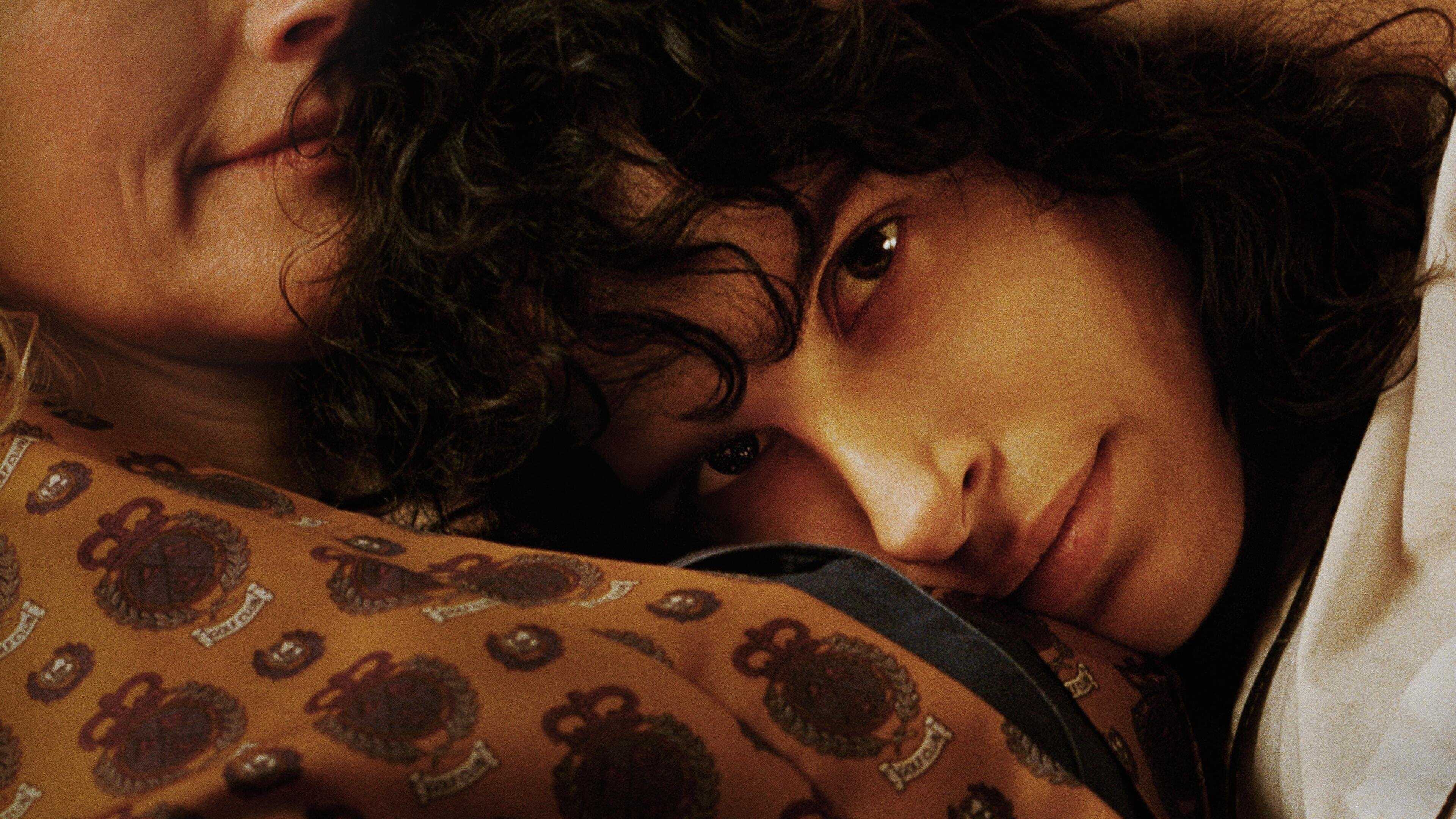 EN - The Bisexual (2018) 0