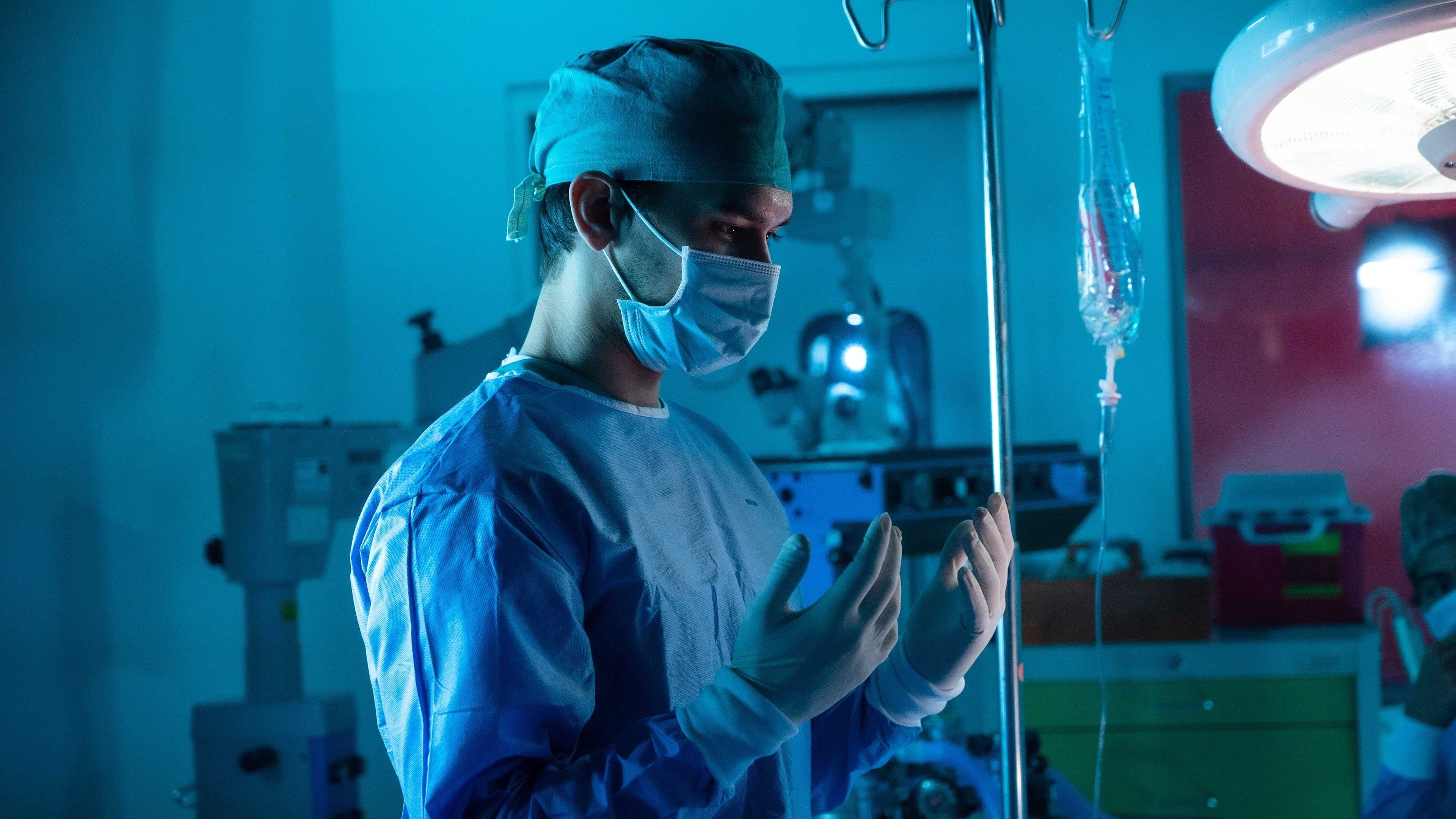 EN - Dr. Death: The Undoctored Story (2021) 0
