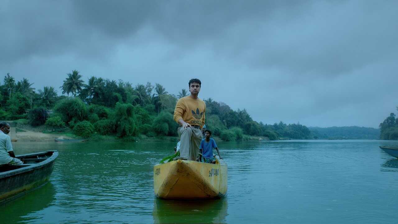 Minnal Murali (2021) 0