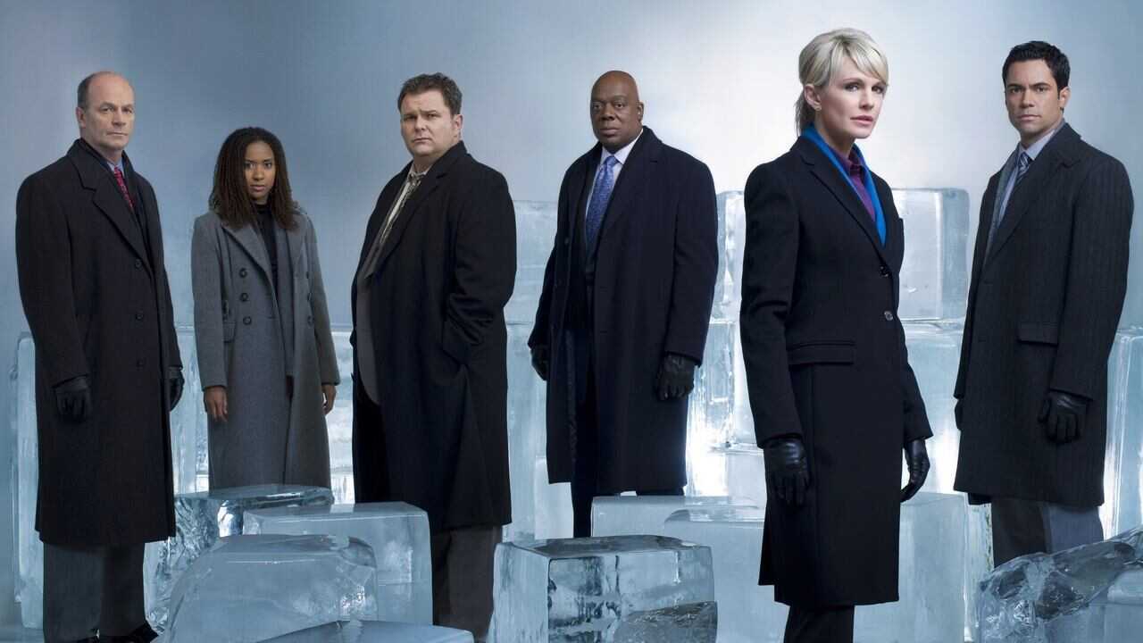 EX - Cold Case (2003) 0