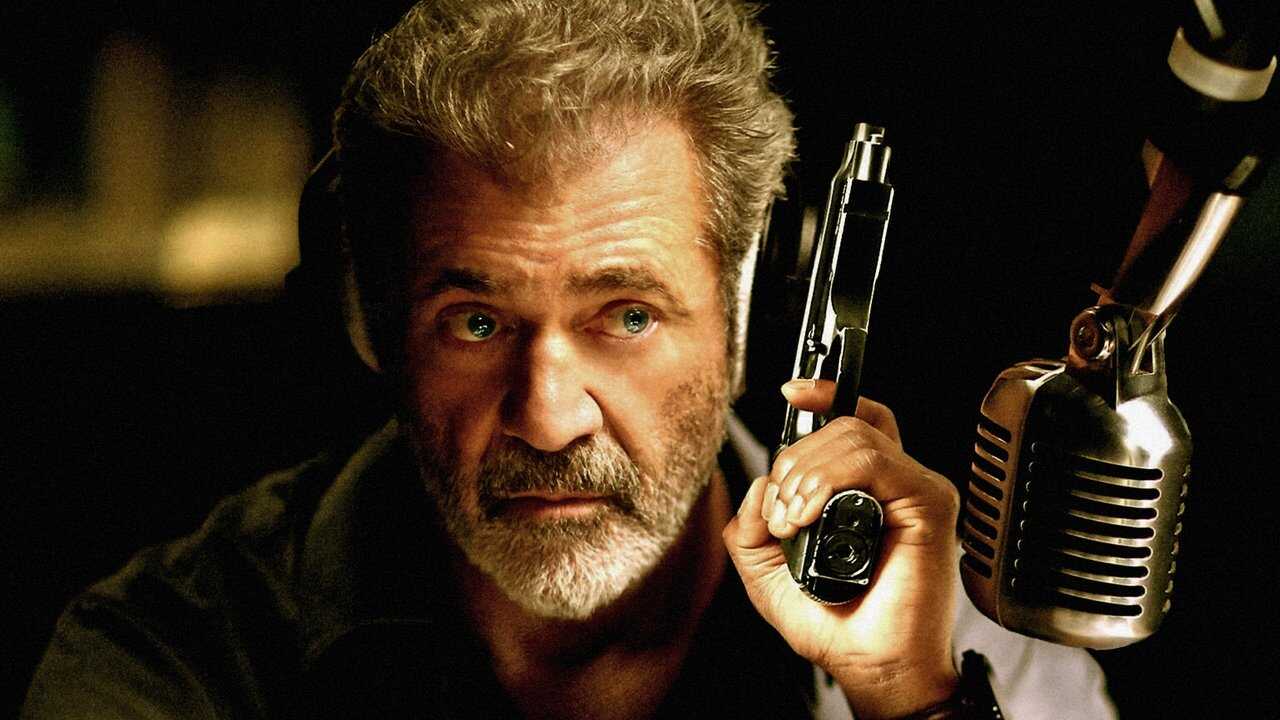 على الخط (2022) 0