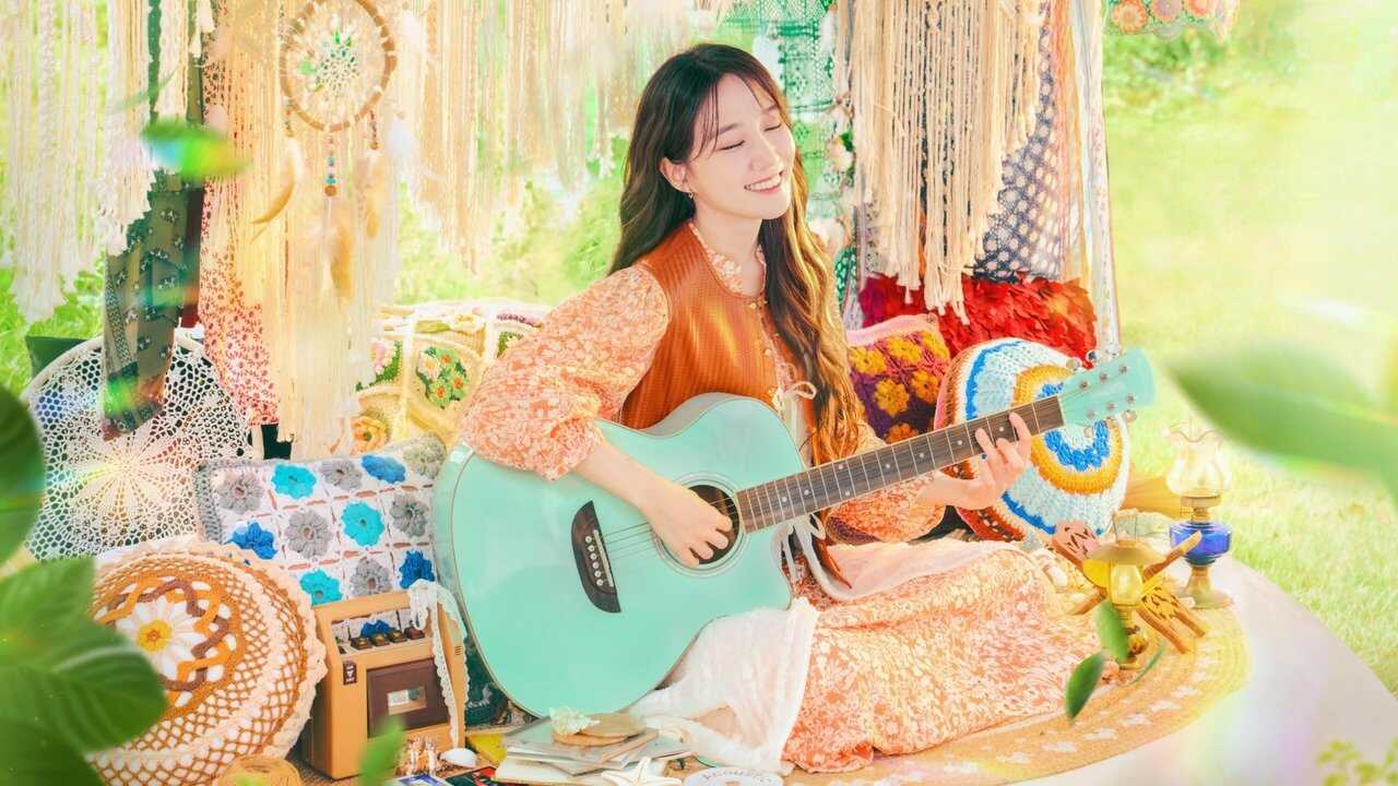 IN - Castaway Diva (2023) 2