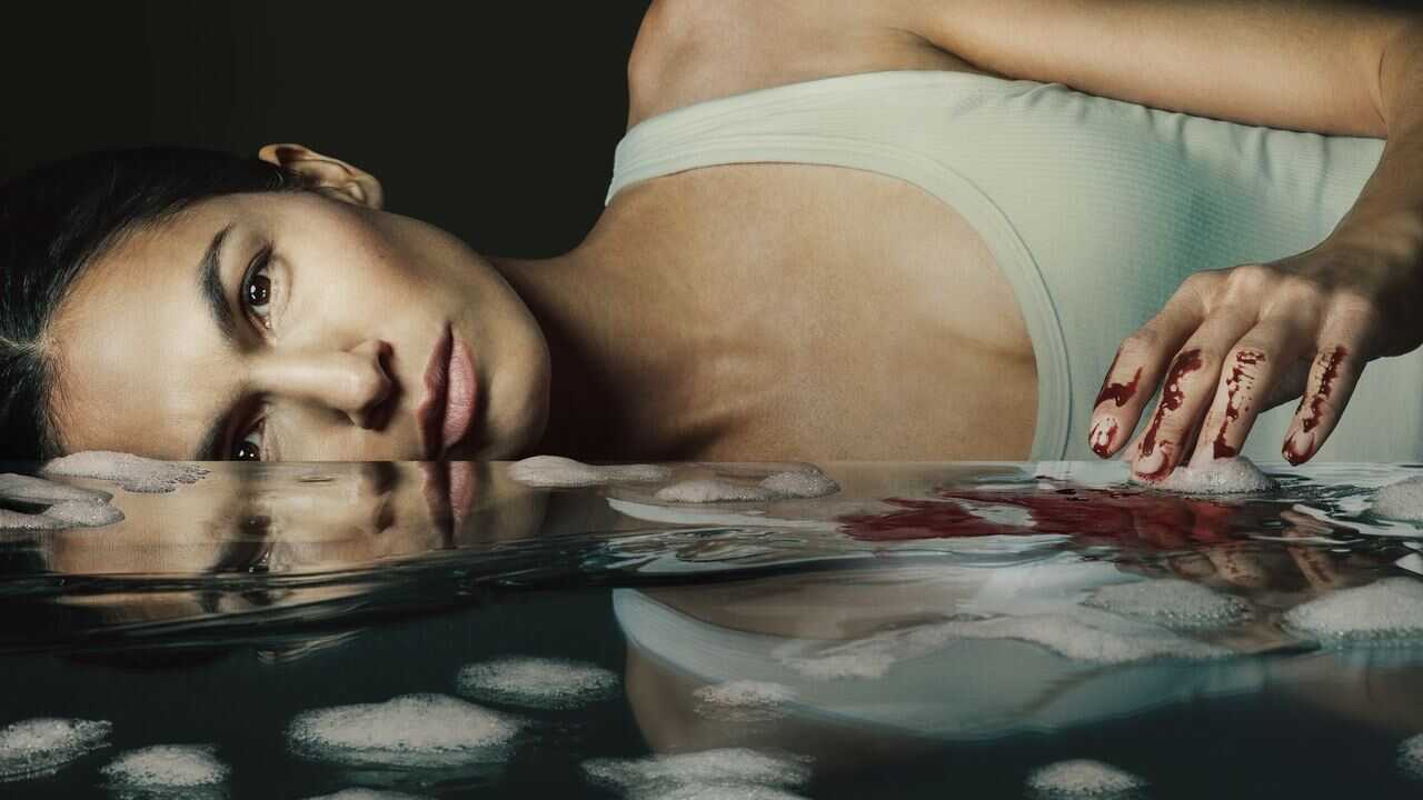 EX - The Cleaning Lady (2022) 0