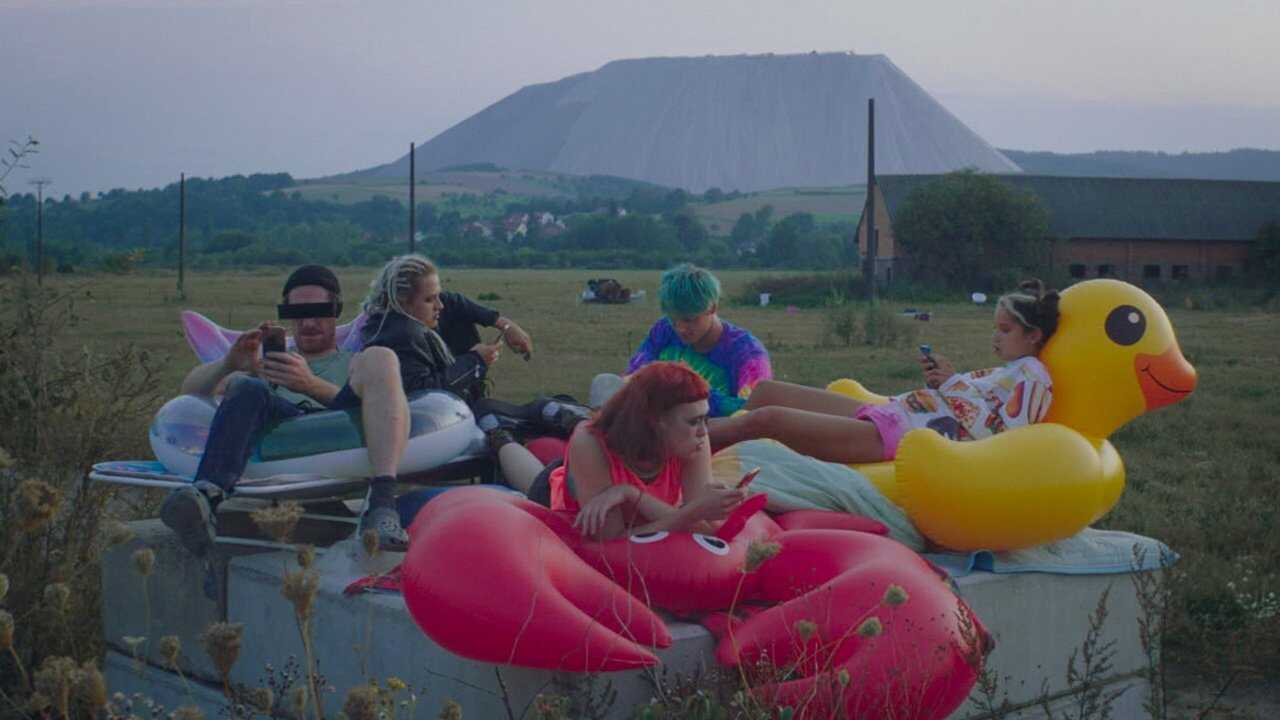 Youth Topia (2023) 0