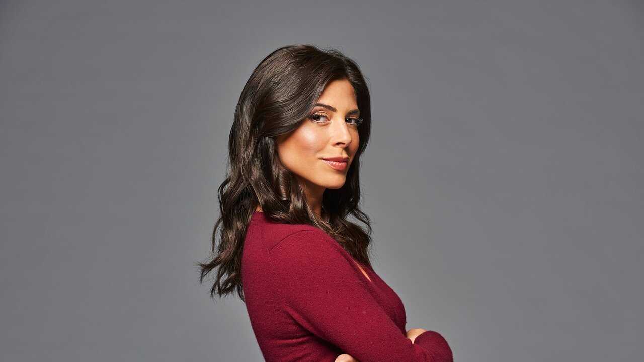 IT - Private Eyes (2016) 3