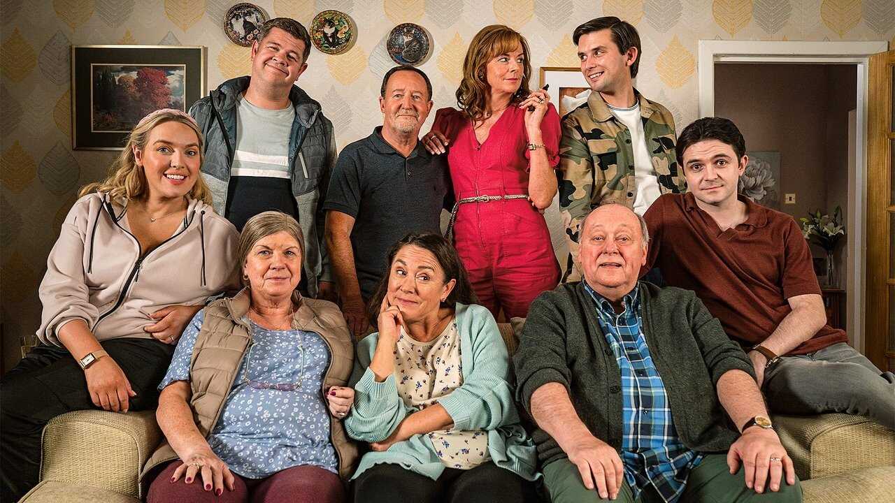 EN - Two Doors Down (2016) 2