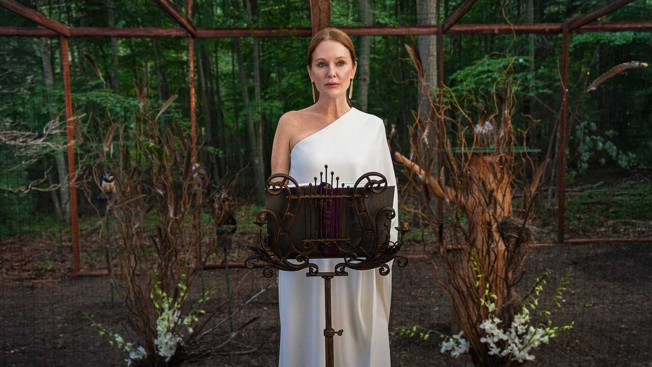 EX - Sirens (2025) 1