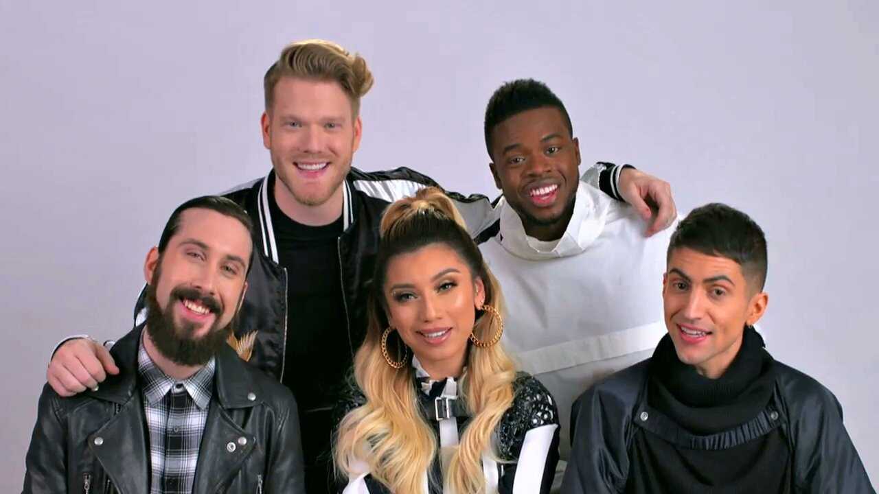 A Pentatonix Christmas Special (2016) 0