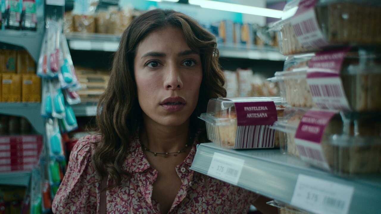 IN - Who Is Erin Carter? 3