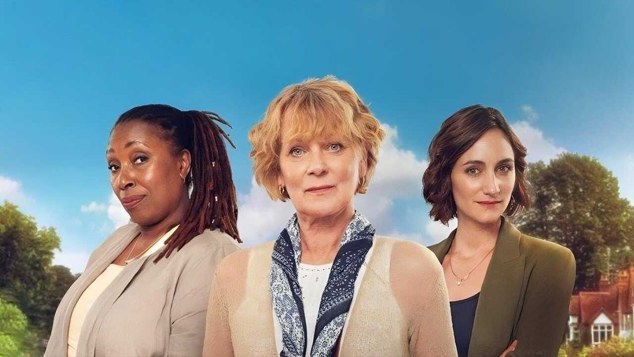 EN - The Marlow Murder Club (2024) 4