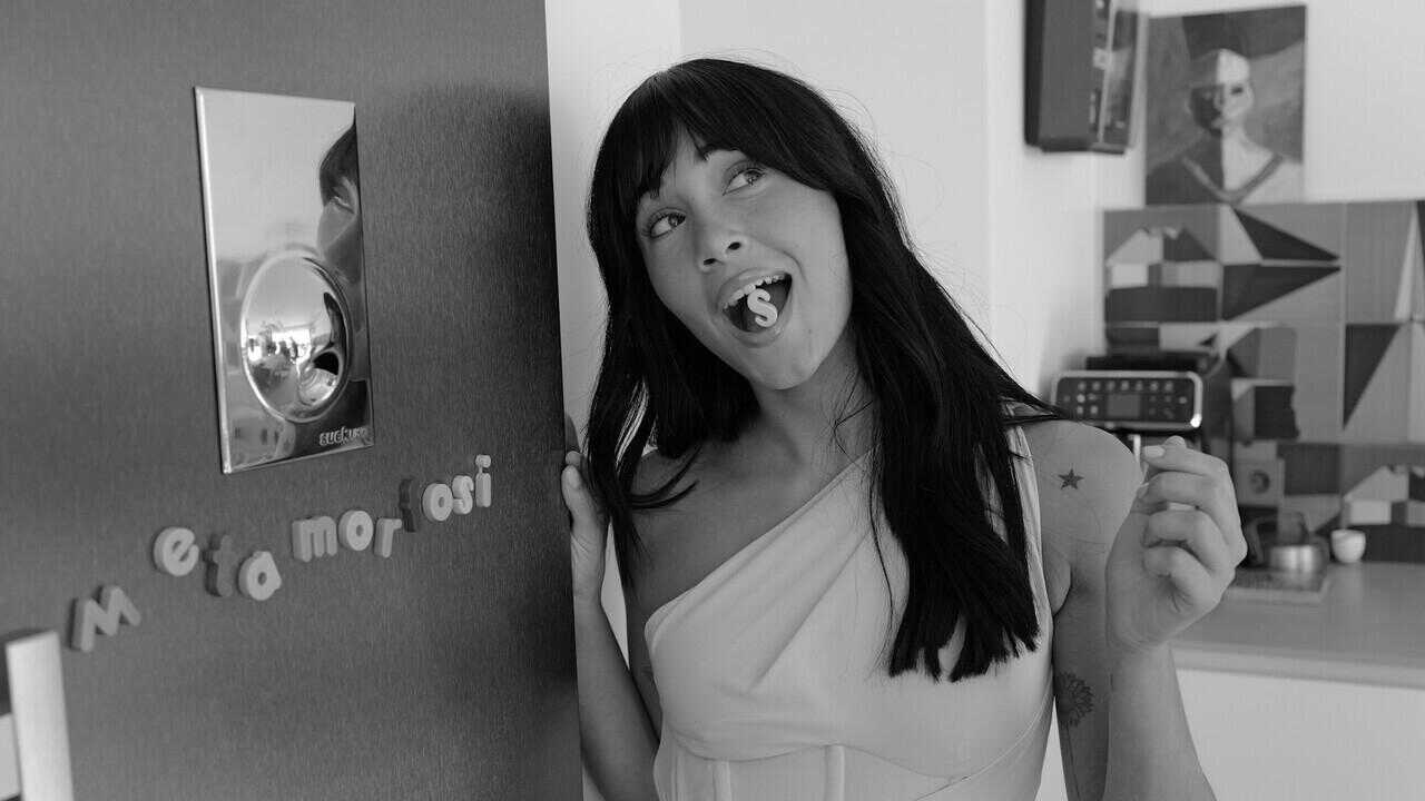 ES - Aitana: Metamorfosis (2025) 1