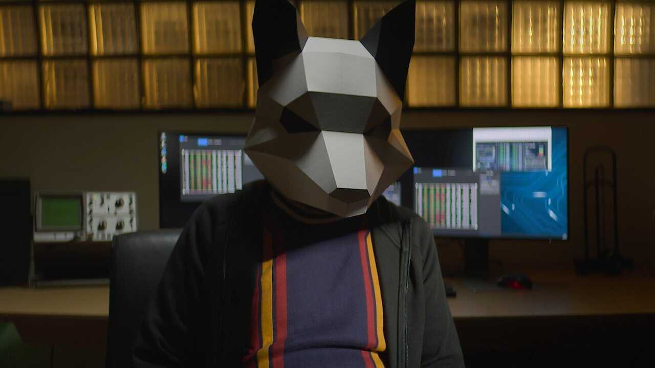 Trust No One: The Hunt for the Crypto King 0