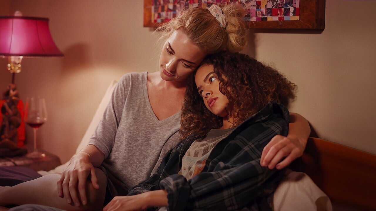 EN - Ginny & Georgia (2021) 4