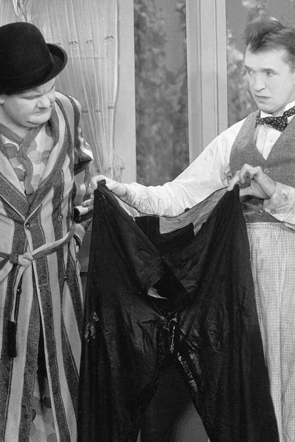 Helpmates (1932) 0