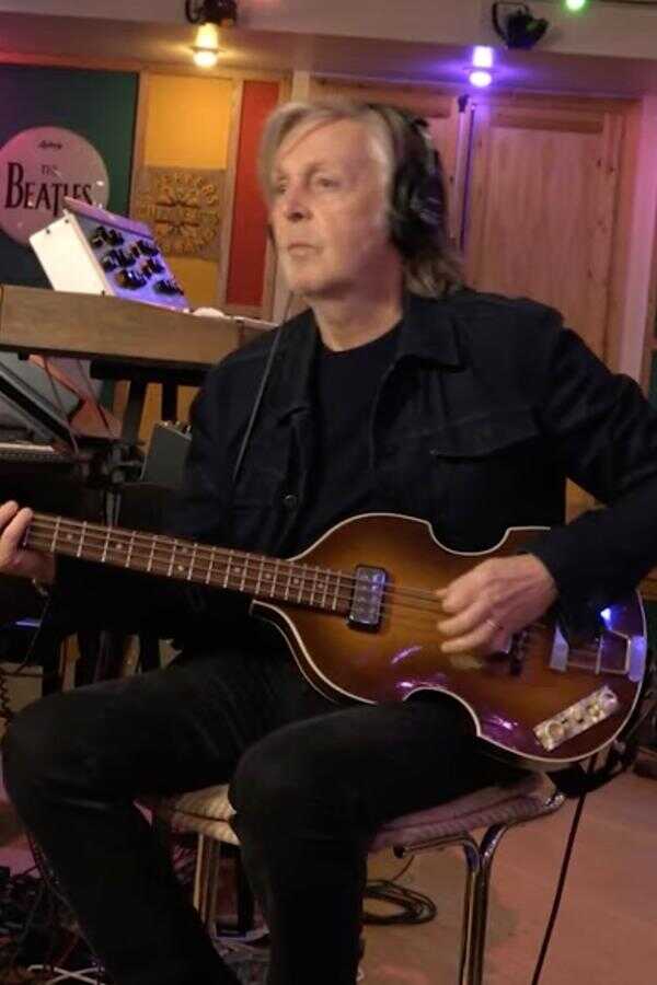 Now and Then - The Last Beatles Song (2023) 0
