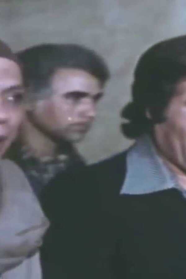 رجب فوق صفيح ساخن (1979) 0