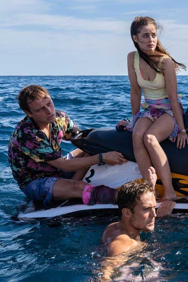 Shark Bait (2022) 0