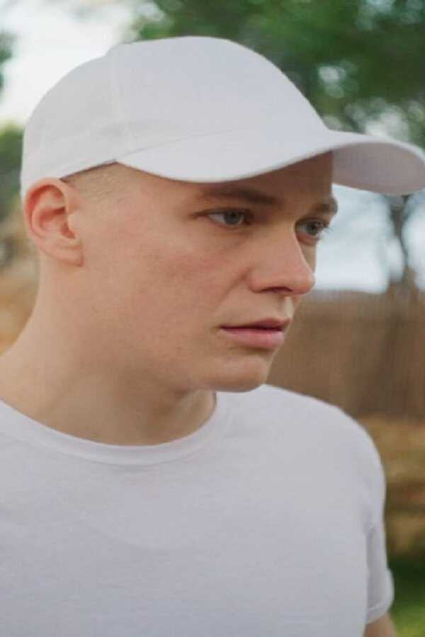 Buldog (2023) 0